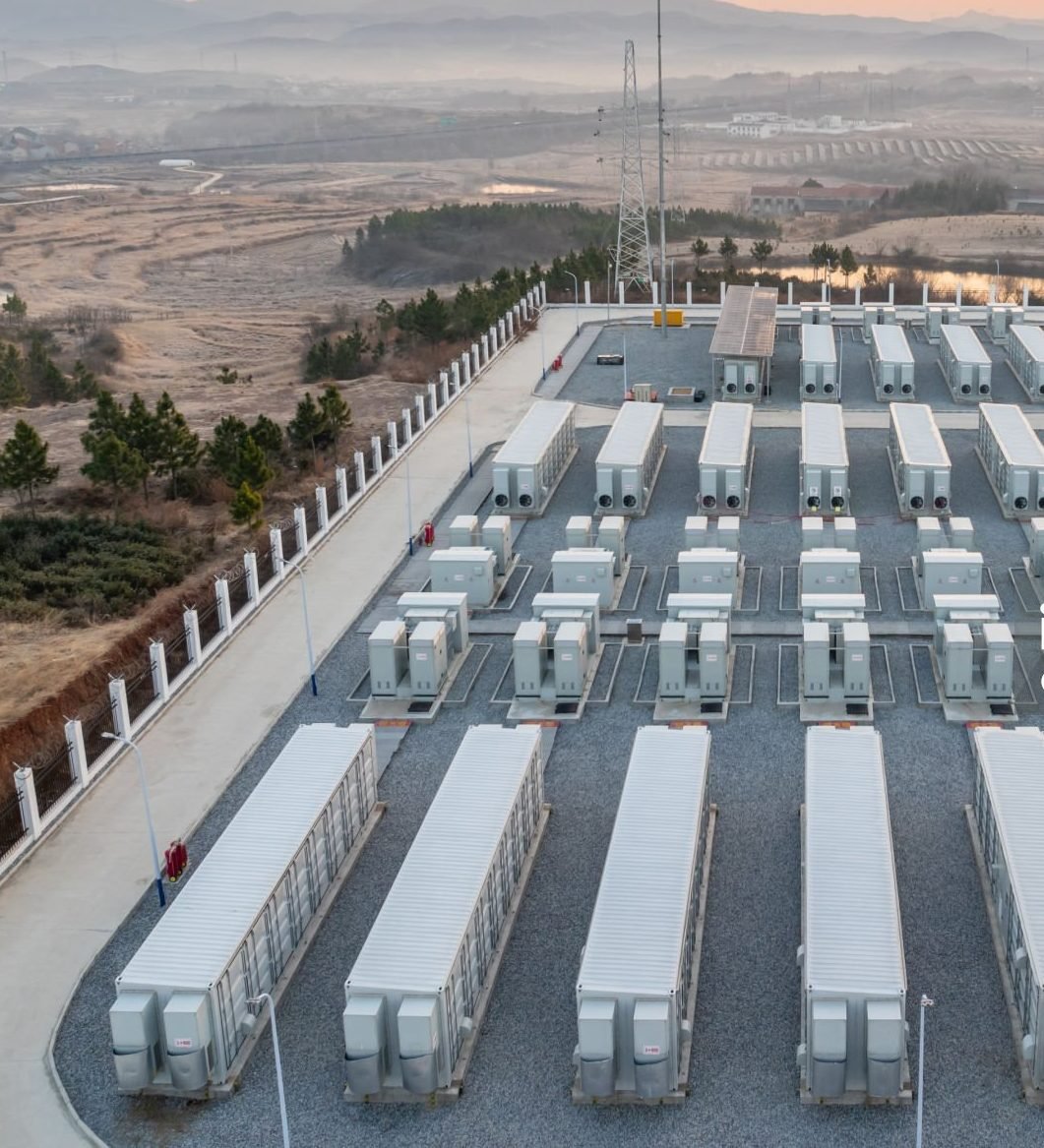 US grid Adds Battery Storage Equal to 20 Nuclear Reactors