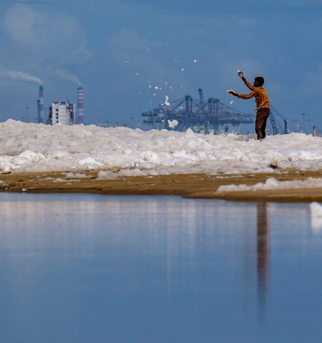 Toxic Foam Blankets Chennai’s Marina Beach